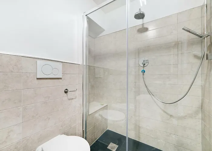 Peroni 8 Pax Brand New Apartmán